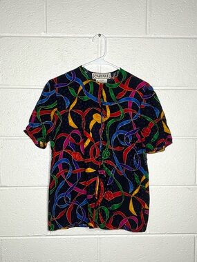 < Vintage Carlisle 100% Silk Ribbon Pattern Top >